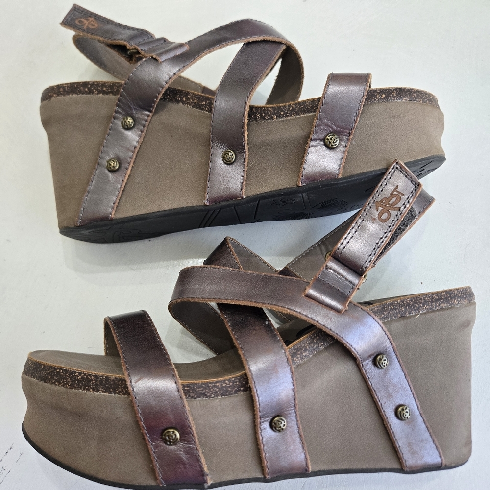 OTBT Brown Leather Strappy Wedge Sandals